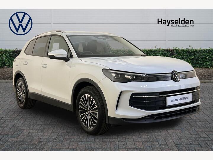 Volkswagen Tiguan 1.5 ETSI MHEV Match DSG Euro 6 (s/s) 5dr Volkswagen Tiguan 1.5 ETSI MHEV Match DSG Euro 6 (s/s) 5dr