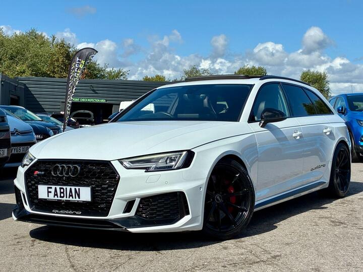 Audi RS4 Avant 2.9 TFSI V6 Tiptronic Quattro Euro 6 (s/s) 5dr Audi RS4 Avant 2.9 TFSI V6 Tiptronic Quattro Euro 6 (s/s) 5dr