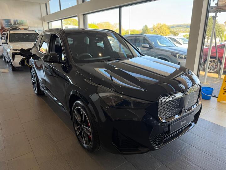BMW IX1 20 66.5kWh M Sport Auto EDrive 5dr (22kW Charger)