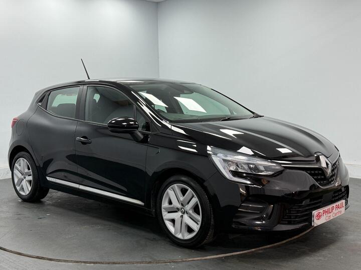 Renault Clio 1.0 SCe Play Euro 6 (s/s) 5dr Renault Clio 1.0 SCe Play Euro 6 (s/s) 5dr