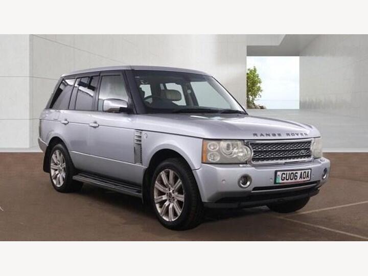 Land Rover Range Rover 3.0 Td6 Vogue Station Wagon Auto 4WD 5dr
