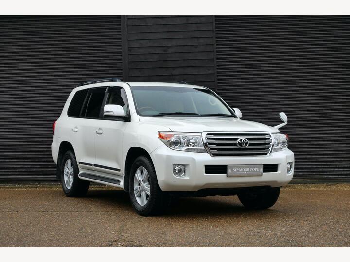 Toyota Land Cruiser Amazon AX 4.6 V8 Petrol 7 Seat Automatic Toyota Land Cruiser Amazon AX 4.6 V8 Petrol 7 Seat Automatic