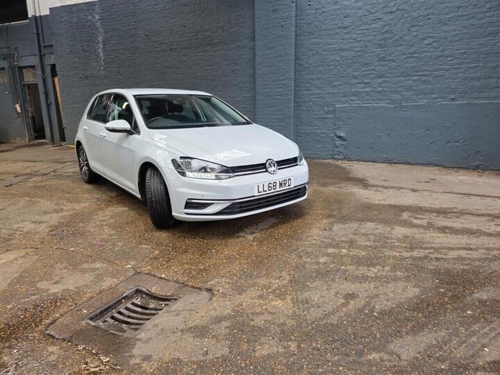 Volkswagen GOLF 1.6 TDI SE Nav DSG Euro 6 (s/s) 5dr