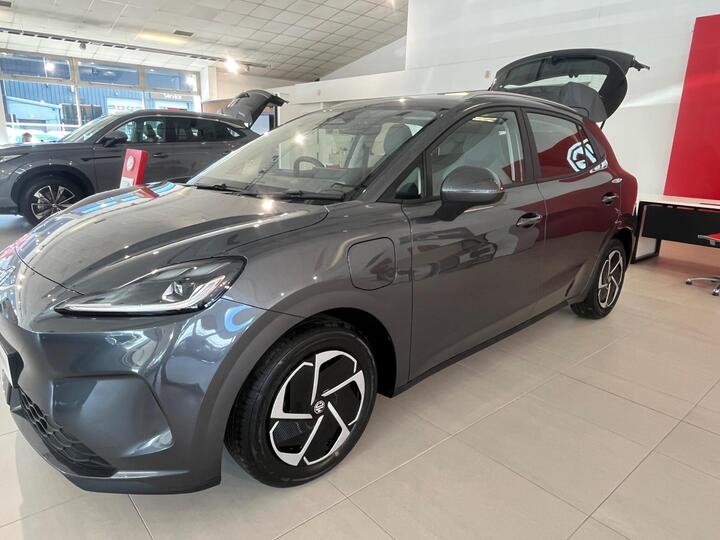 MG MG4 Urban 53.9kWh Comfort Long Range Auto 5dr