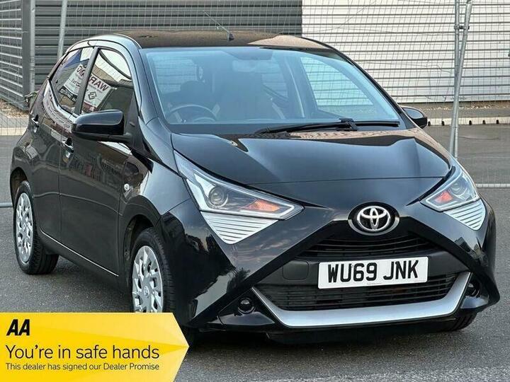Toyota AYGO 1.0 VVT-i X-play Euro 6 5dr