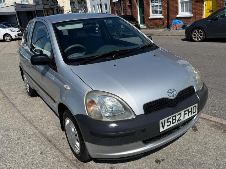 Toyota Yaris 1.0 VVT-i 16v GS 3dr