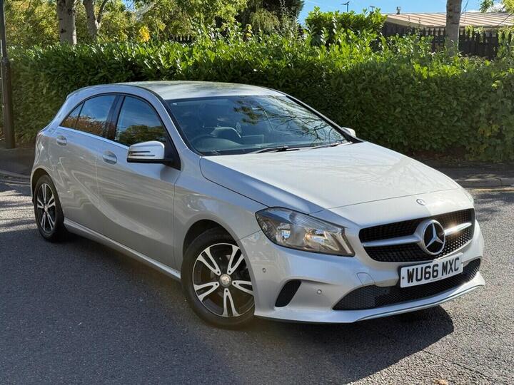 Mercedes-Benz A CLASS 1.5 A180d SE (Executive) Euro 6 (s/s) 5dr