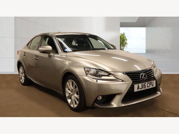 Lexus IS 2.5 300h Advance E-CVT Euro 6 (s/s) 4dr