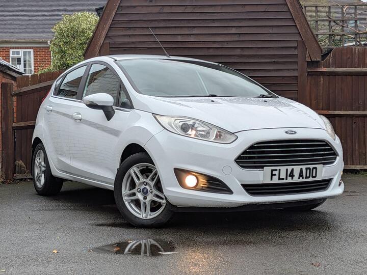 Ford Fiesta 1.0T EcoBoost Zetec Euro 5 (s/s) 5dr