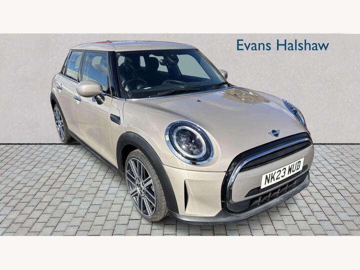 MINI HATCHBACK 1.5 Cooper Exclusive Steptronic Euro 6 (s/s) 5dr