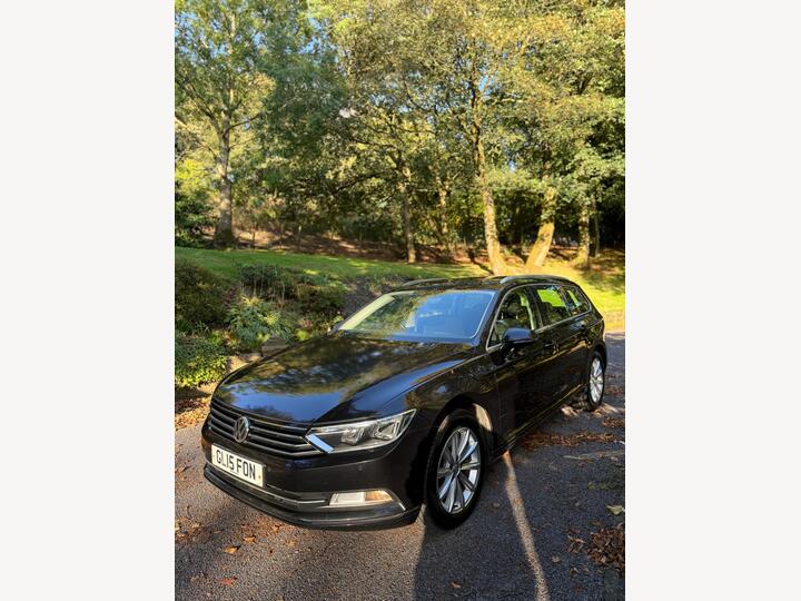 Volkswagen Passat 1.6 TDI BlueMotion Tech SE Euro 6 (s/s) 5dr Volkswagen Passat 1.6 TDI BlueMotion Tech SE Euro 6 (s/s) 5dr