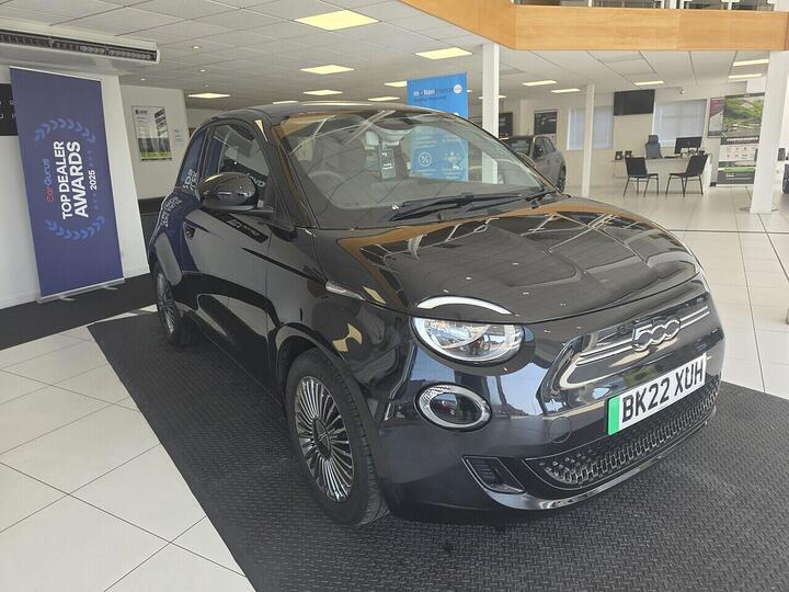 Fiat 500e 42kWh Icon Auto 3dr