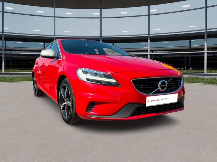 Volvo V40 2.0 T2 R-Design Nav Plus Euro 6 (s/s) 5dr
