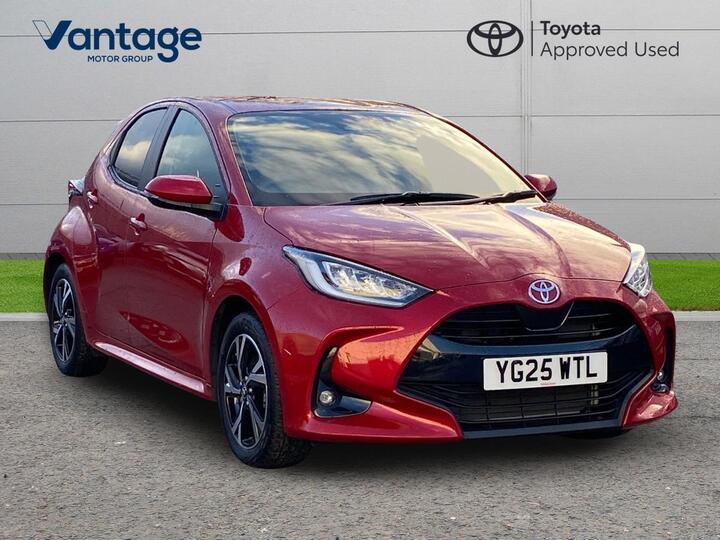 Toyota Yaris 1.5 VVT-h Design E-CVT Euro 6 (s/s) 5dr