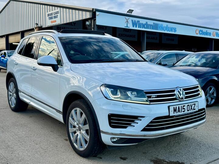 Volkswagen Touareg 3.0 TDI V6 BlueMotion Tech R-Line Tiptronic 4WD Euro 6 (s/s) 5dr Volkswagen Touareg 3.0 TDI V6 BlueMotion Tech R-Line Tiptronic 4WD Euro 6 (s/s) 5dr
