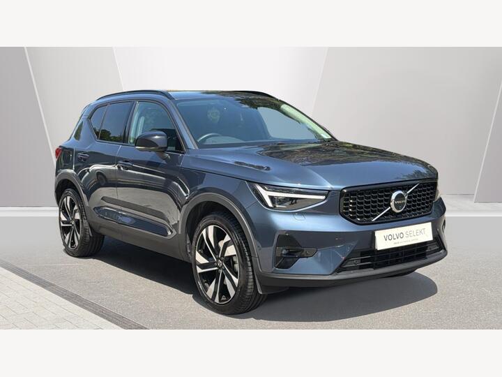Volvo XC40 2.0 B4 MHEV Ultra Dark DCT Auto Euro 6 (s/s) 5dr