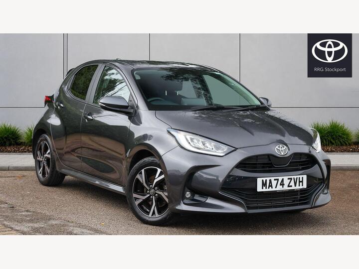 Toyota Yaris 1.5 VVT-h Design E-CVT Euro 6 (s/s) 5dr