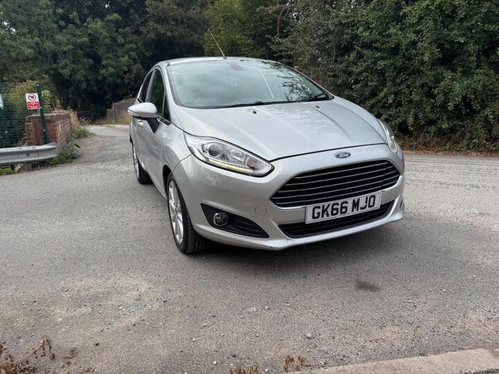 Ford Fiesta 1.0T EcoBoost Titanium Euro 6 (s/s) 5dr