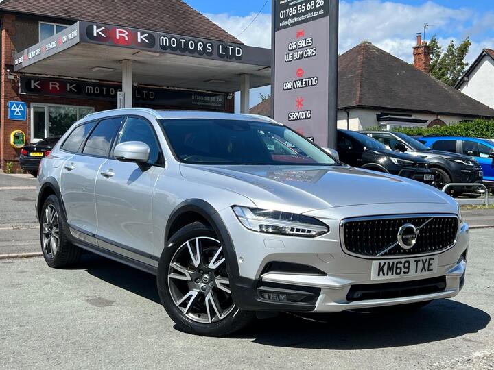 Volvo V90 Cross Country 2.0 D4 Plus Auto AWD Euro 6 (s/s) 5dr