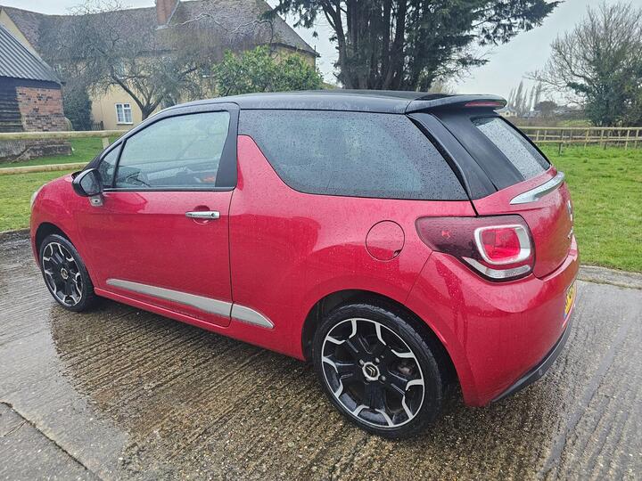 Citroen DS3 Cabrio 1.6 BlueHDi DSport Plus Euro 6 (s/s) 2dr Citroen DS3 Cabrio 1.6 BlueHDi DSport Plus Euro 6 (s/s) 2dr