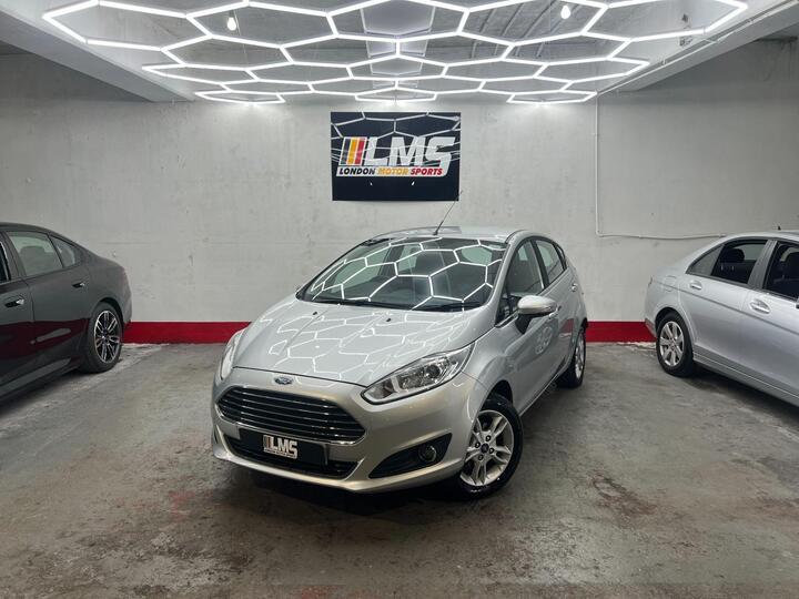 Ford Fiesta 1.0 Zetec Euro 5 (s/s) 5dr