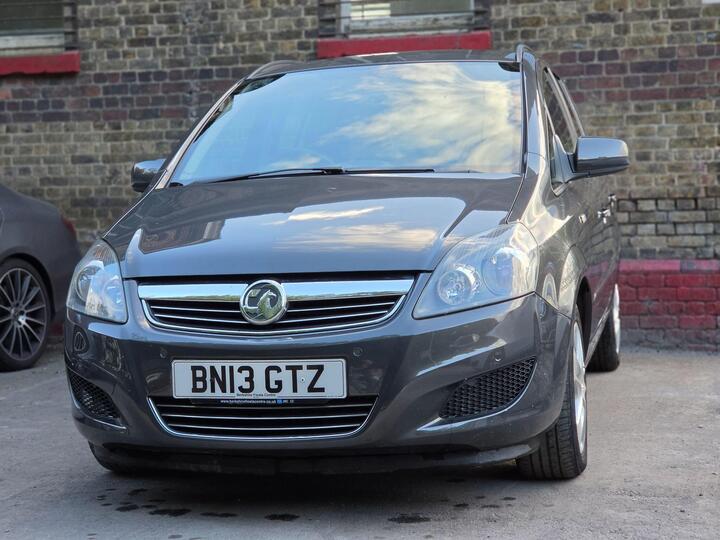 Vauxhall Zafira 1.6 16V Exclusiv Euro 5 5dr Vauxhall Zafira 1.6 16V Exclusiv Euro 5 5dr
