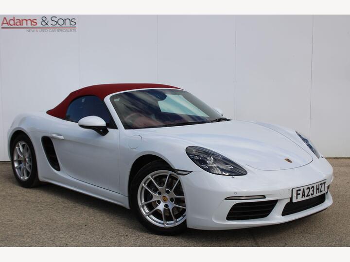 Porsche 718 Boxster 2.0T Euro 6 (s/s) 2dr Porsche 718 Boxster 2.0T Euro 6 (s/s) 2dr
