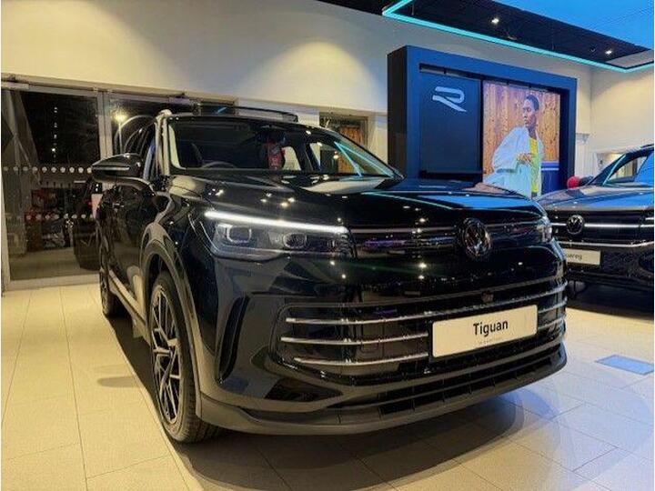 Volkswagen Tiguan 1.5 ETSI MHEV Elegance DSG Euro 6 (s/s) 5dr