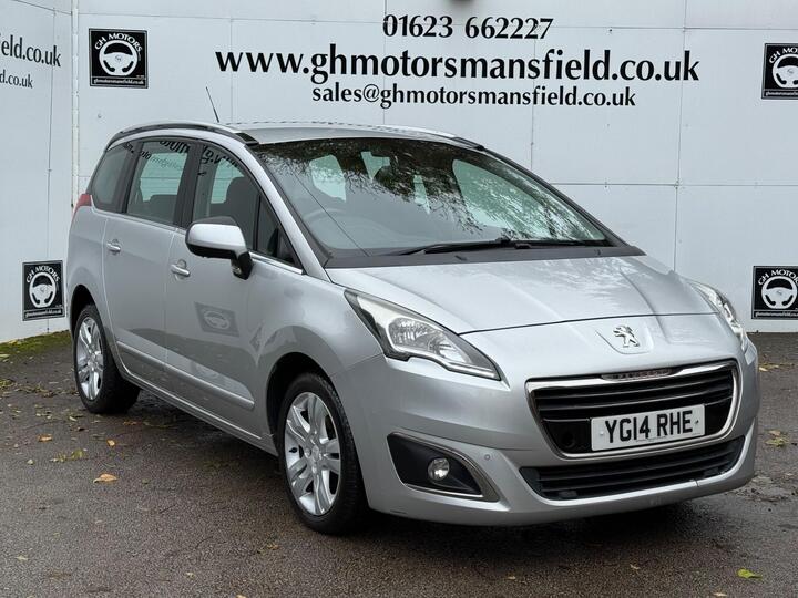 Peugeot 5008 1.6 HDi Active Euro 5 5dr Peugeot 5008 1.6 HDi Active Euro 5 5dr