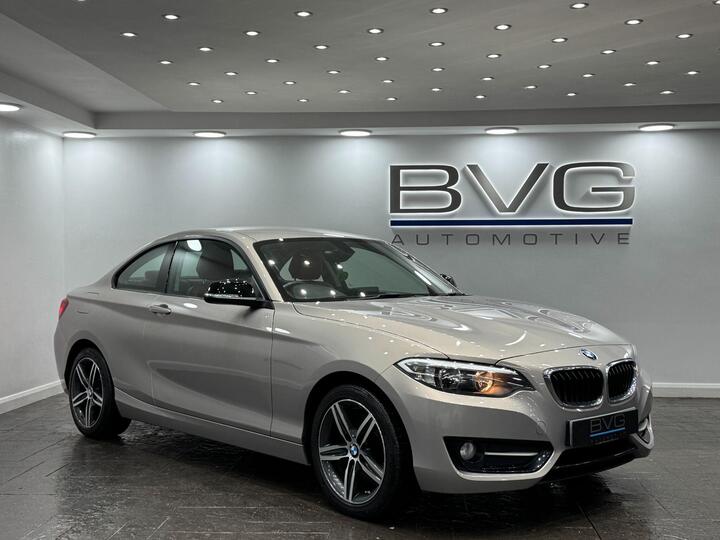 BMW 2 Series 2.0 220i Sport Euro 6 (s/s) 2dr