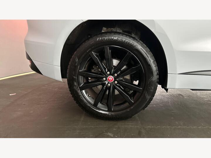 Jaguar F-PACE 2.0 D180 Chequered Flag Auto AWD Euro 6 (s/s) 5dr