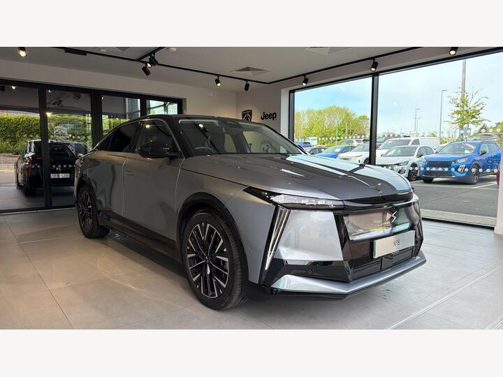 DS AUTOMOBILES DS No8 E-TENSE 74kWh Etoile Coupe Auto 5dr