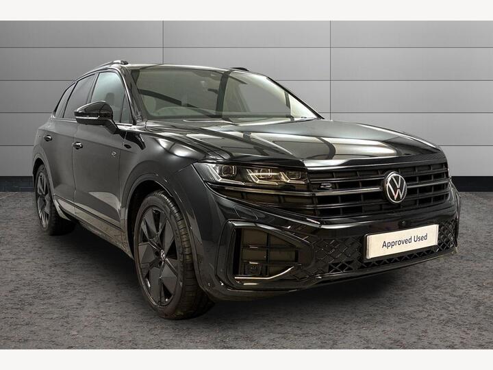 Volkswagen Touareg 3.0 TDI V6 Black Edition Tiptronic 4Motion Euro 6 (s/s) 5dr Volkswagen Touareg 3.0 TDI V6 Black Edition Tiptronic 4Motion Euro 6 (s/s) 5dr