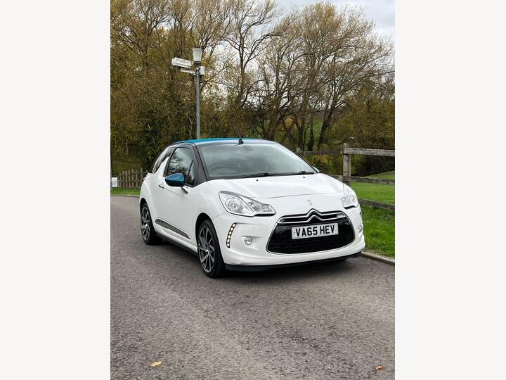 DS AUTOMOBILES DS 3 CABRIO 1.6 BlueHDi DStyle Nav Cabriolet Euro 6 (s/s) 2dr DS AUTOMOBILES DS 3 CABRIO 1.6 BlueHDi DStyle Nav Cabriolet Euro 6 (s/s) 2dr