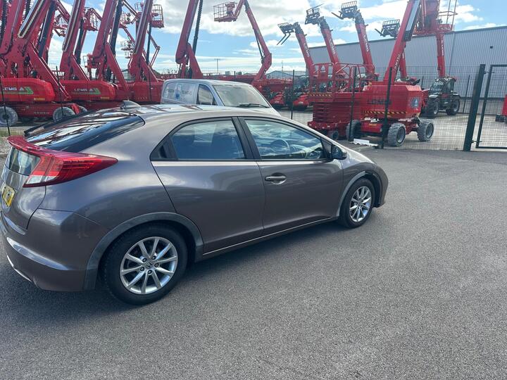 Honda Civic 1.8 I-VTEC ES Euro 5 (s/s) 5dr