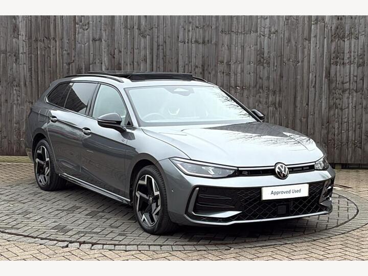 Volkswagen Passat 1.5 TSI EHybrid 19.7kWh R-Line DSG Euro 6 (s/s) 5dr