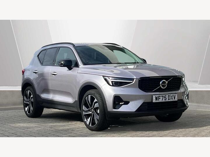 Volvo XC40 2.0 B4 MHEV Ultra Dark DCT Auto Euro 6 (s/s) 5dr