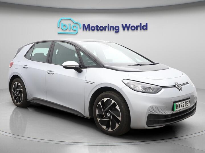 Volkswagen ID.3 Pure Performance 45kWh Life Auto 5dr