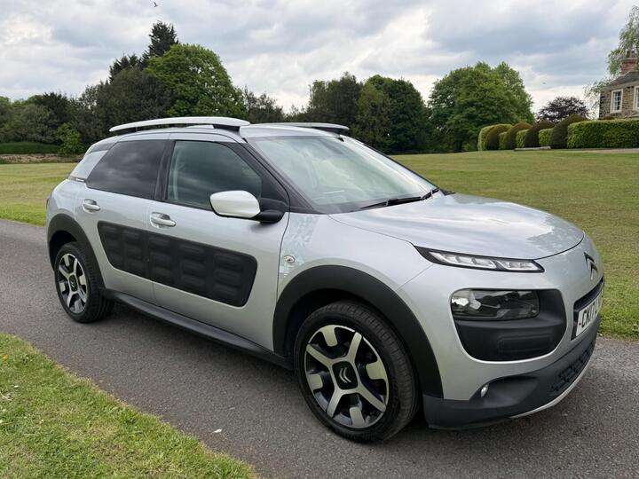 Citroen C4 Cactus 1.6 BlueHDi Rip Curl Euro 6 5dr Citroen C4 Cactus 1.6 BlueHDi Rip Curl Euro 6 5dr
