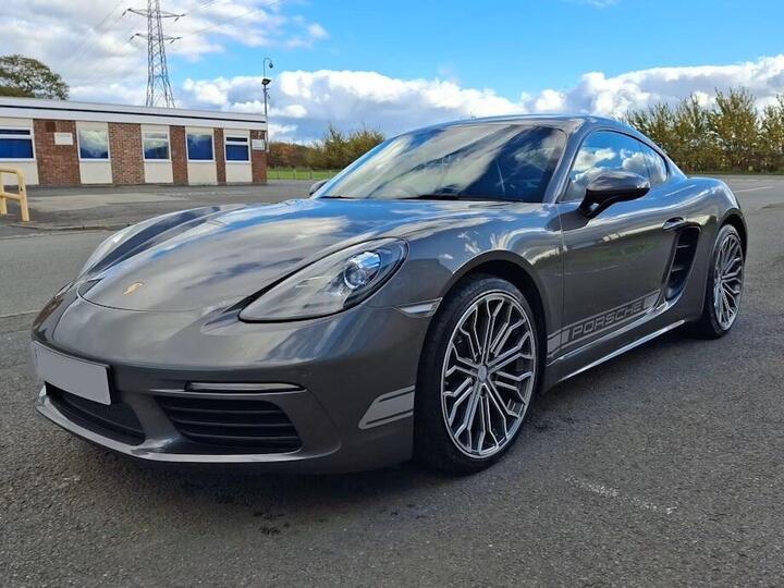 Porsche 718 Cayman 2.0T Euro 6 (s/s) 2dr Porsche 718 Cayman 2.0T Euro 6 (s/s) 2dr