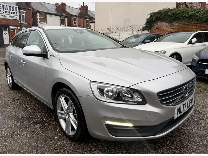 Volvo V60 2.4 D5 Twin Engine SE Nav Auto AWD Euro 6 (s/s) 5dr