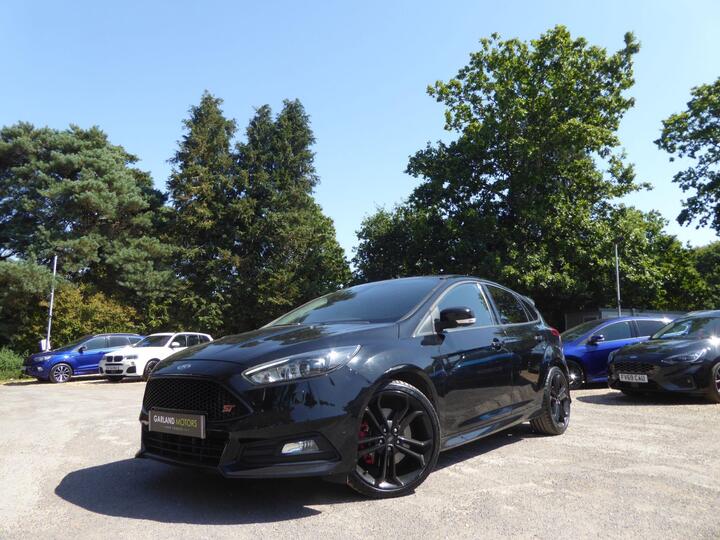 Ford Focus 2.0T EcoBoost ST-3 Euro 6 (s/s) 5dr