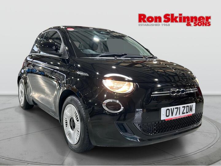 Fiat 500E 42kWh Passion Auto 3dr