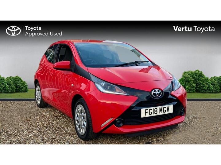 Toyota Aygo 1.0 VVT-i X-play X-shift Euro 6 5dr Toyota Aygo 1.0 VVT-i X-play X-shift Euro 6 5dr