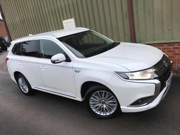 Mitsubishi Outlander 2.4h TwinMotor 13.8kWh Design CVT 4WD Euro 6 (s/s) 5dr