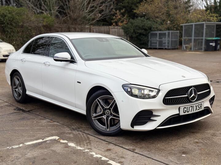 Mercedes-Benz E Class 2.0 E300de 13.5kWh AMG Line (Premium) G-Tronic+ Euro 6 (s/s) 4dr