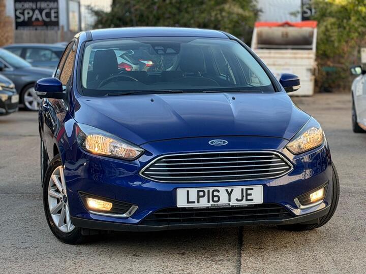 Ford Focus 1.0T EcoBoost Titanium Auto Euro 6 (s/s) 5dr