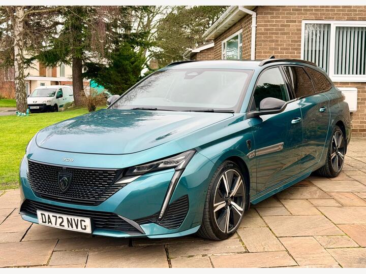 Peugeot 308 SW 1.6 12.4kWh GT E-EAT Euro 6 (s/s) 5dr Peugeot 308 SW 1.6 12.4kWh GT E-EAT Euro 6 (s/s) 5dr