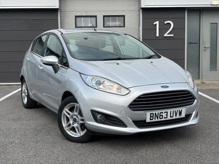 Ford Fiesta 1.0T EcoBoost Zetec Euro 5 (s/s) 5dr