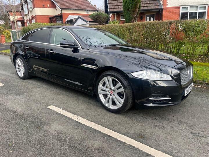 Jaguar XJ 3.0d V6 Premium Luxury Auto Euro 5 (s/s) 4dr (LWB)